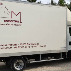 marquage_camion_sellerie_mcm_barbentane__passion_cheval_passioncheval.jpg