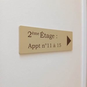 -enseigne-signaletique-signaletique-interieure-plaque-laquee.jpg