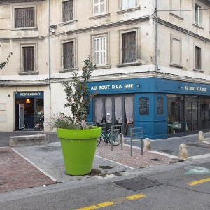 enseigne-restaurant-avignon.jpg
