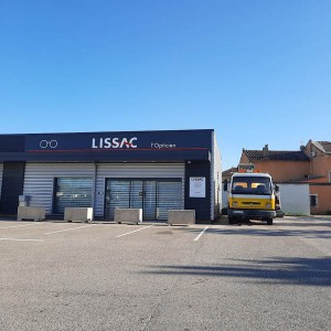 enseigne-opticien-lissac-chateaurenard.jpg
