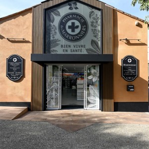 Pharmacie-des-Marronniers-Robion--Enseigne.jpg