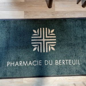Tapis-pharmacie-.jpg