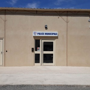enseigne-PM-Police-municipale-simiane-avignon--enseigne-onvousvoitdeloin.jpg